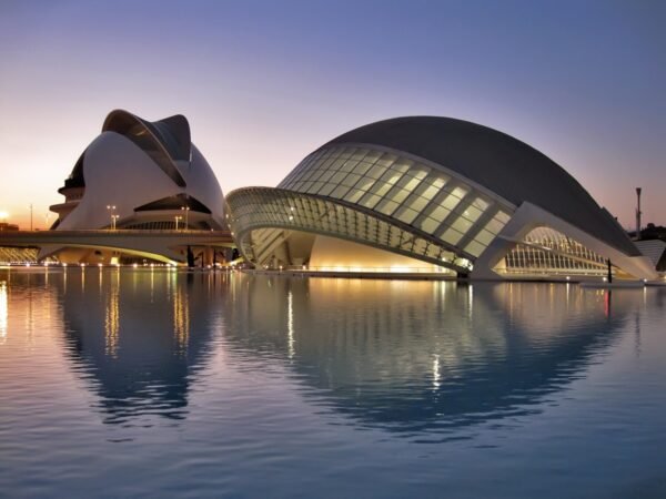 CITY OF ARTS AND SCIENCE TOUR. Click to book the tour City of arts